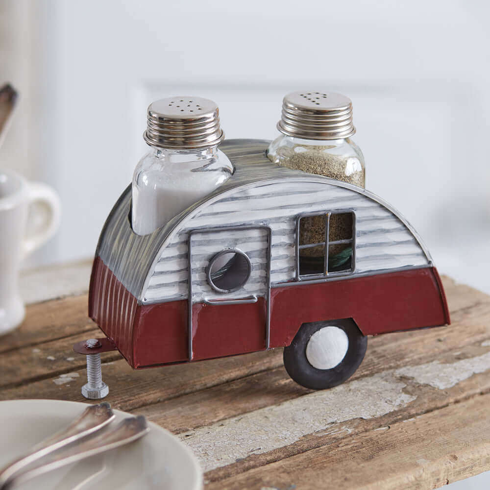 Vintage Camper Caddy with Salt and Pepper Shakers Vintage Camper Caddy with Salt and Pepper Shakers