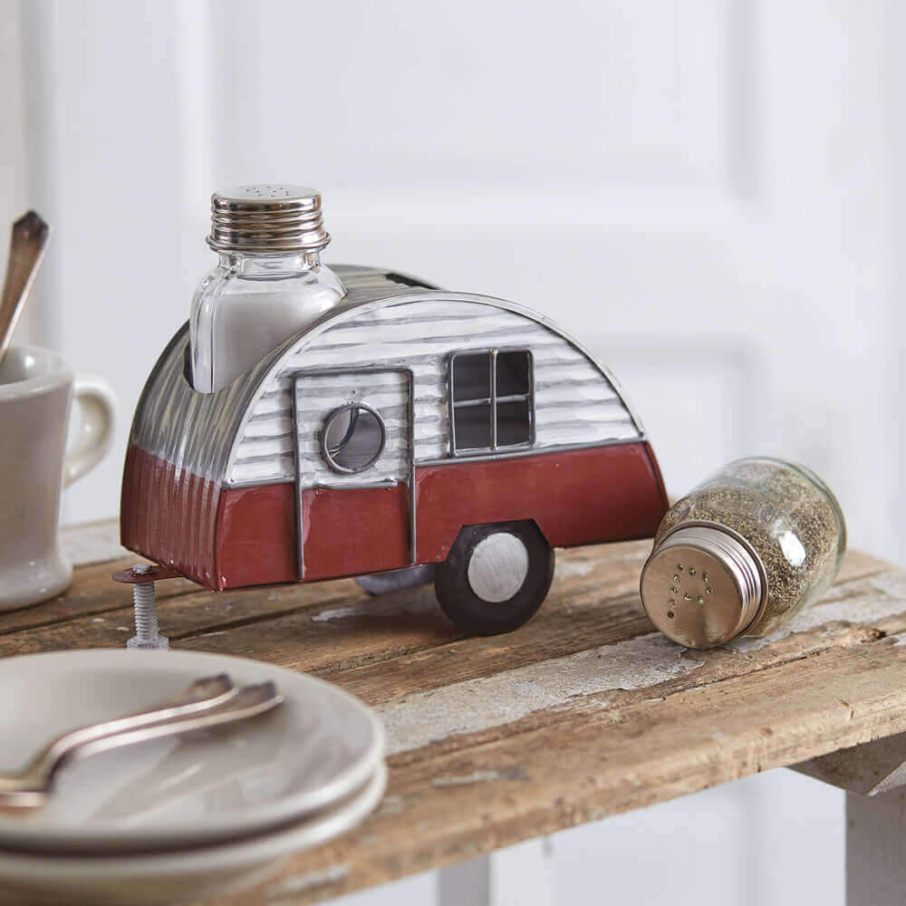 Vintage Camper Caddy with Salt and Pepper Shakers Vintage Camper Caddy with Salt and Pepper Shakers