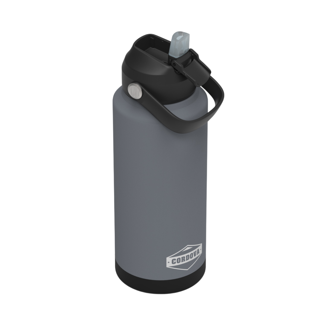 Crest Trailhead Class™ 32 oz Custom Water Bottle