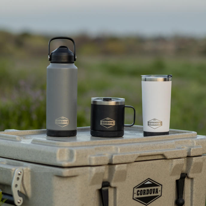 Crest Trailhead Class™ 32 oz Custom Water Bottle