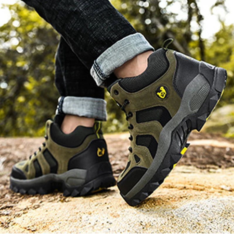 CHRLCK Men’s Winter High-Top Outdoor Shoes Wear-resistant Warm Warm Lock Shoes