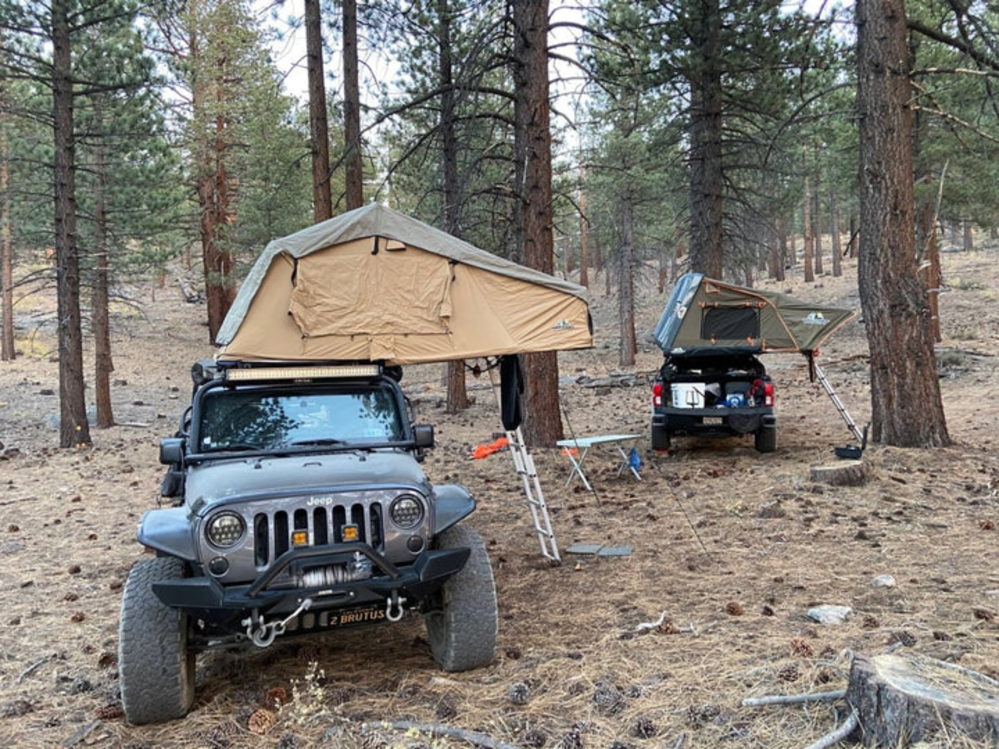 4-Person Hard Shell Rooftop Tent