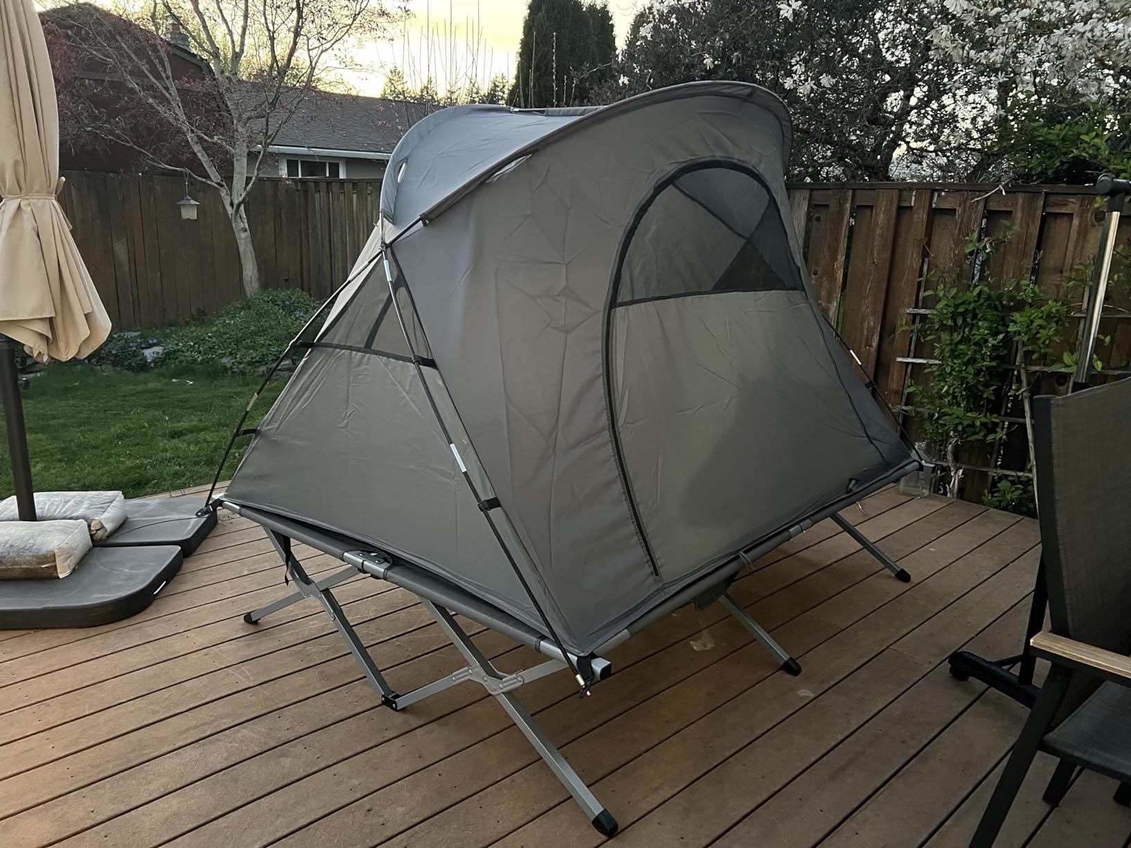 Foldable Tent Cot with Air Mattress & Sleeping Bag
