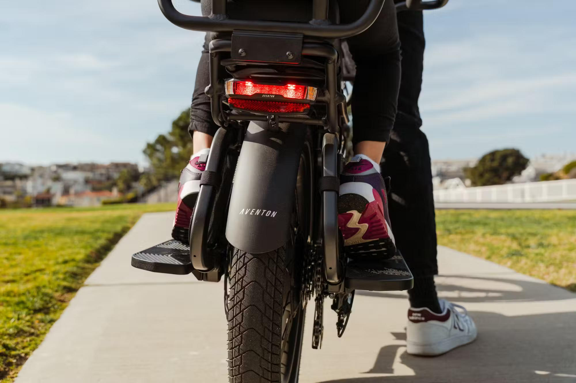 Aventon Abound LR Cargo E-Bike